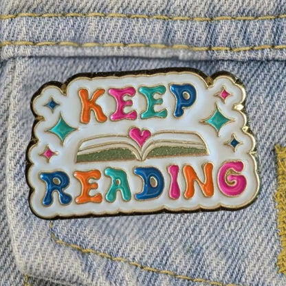Keep Reading Enamel Pin 💖✨ – For Book Lovers & Dreamers